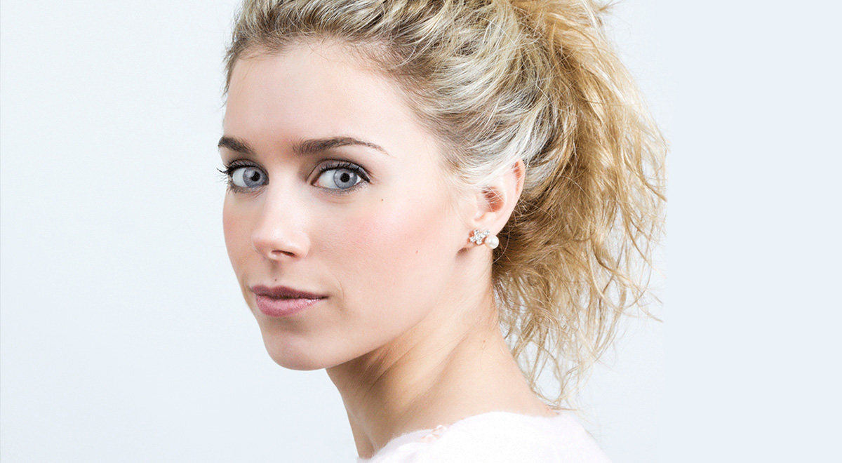 How Many Hours Per Day Can I Wear Contact Lenses?