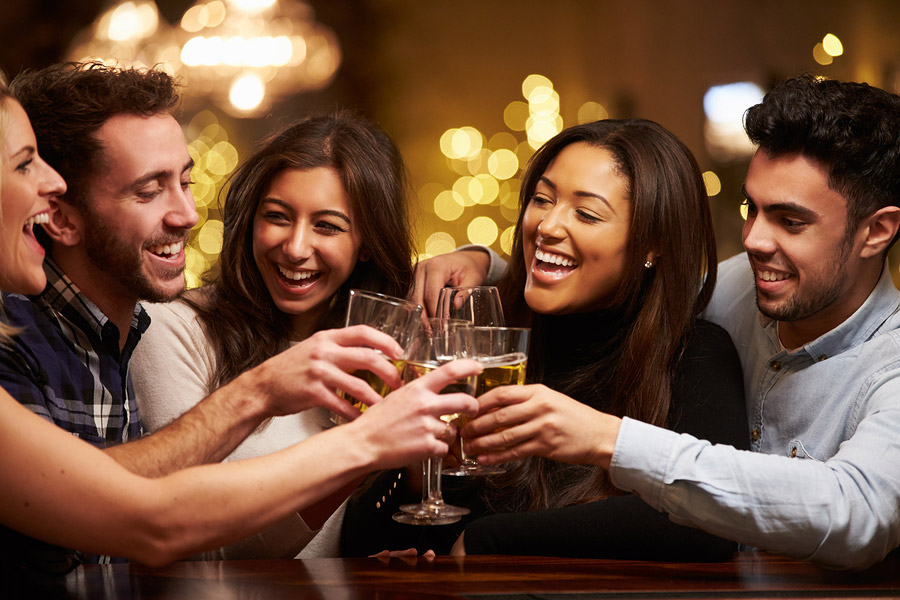 Why do my contact lenses get dry when I drink alcohol?